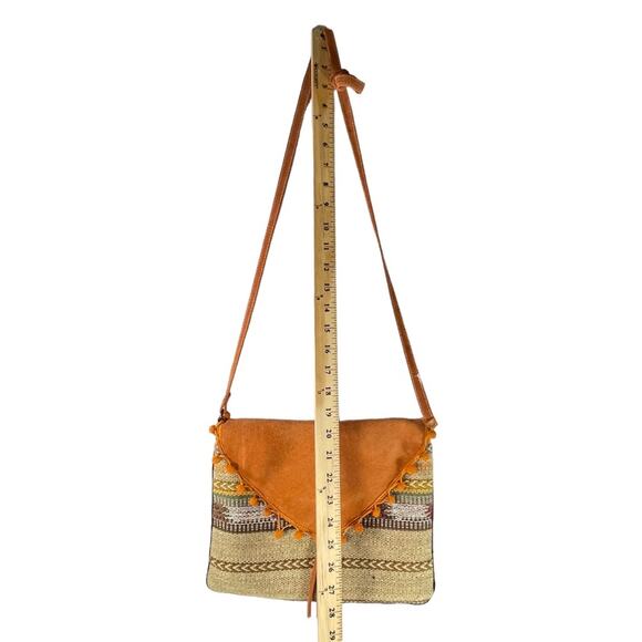 Bay Sky Boho Aztec Southwestern Woven Envelope Style Crossbody Bag Suede Purse - Picture 4 of 7